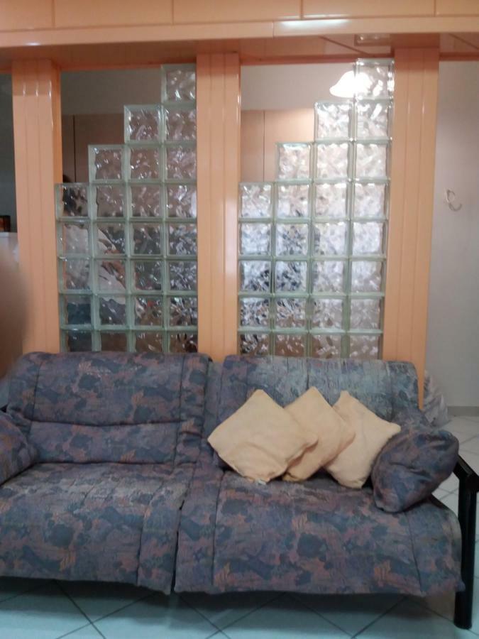 Christine'S Downtown Suites Kavala Esterno foto