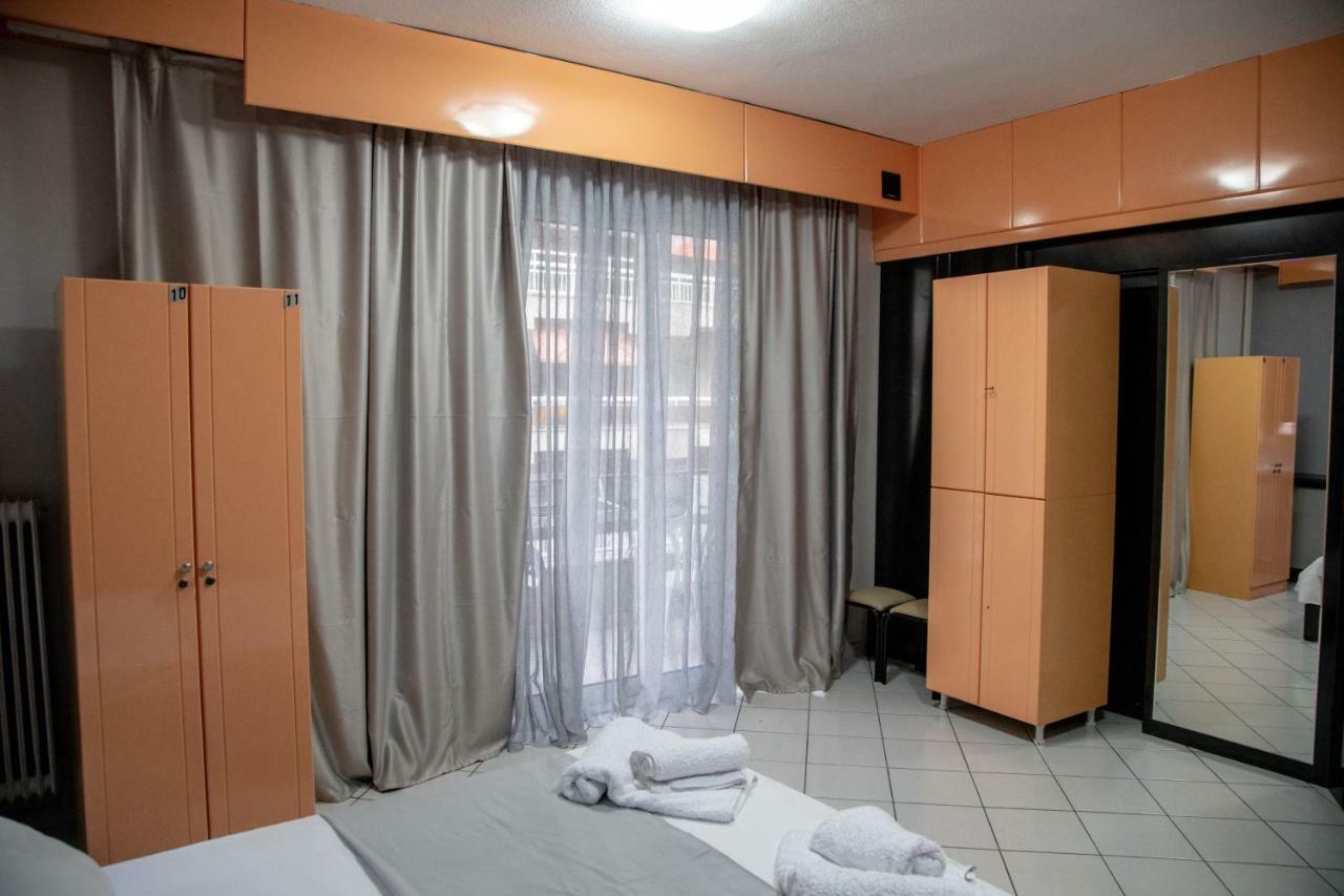Christine'S Downtown Suites Kavala Esterno foto