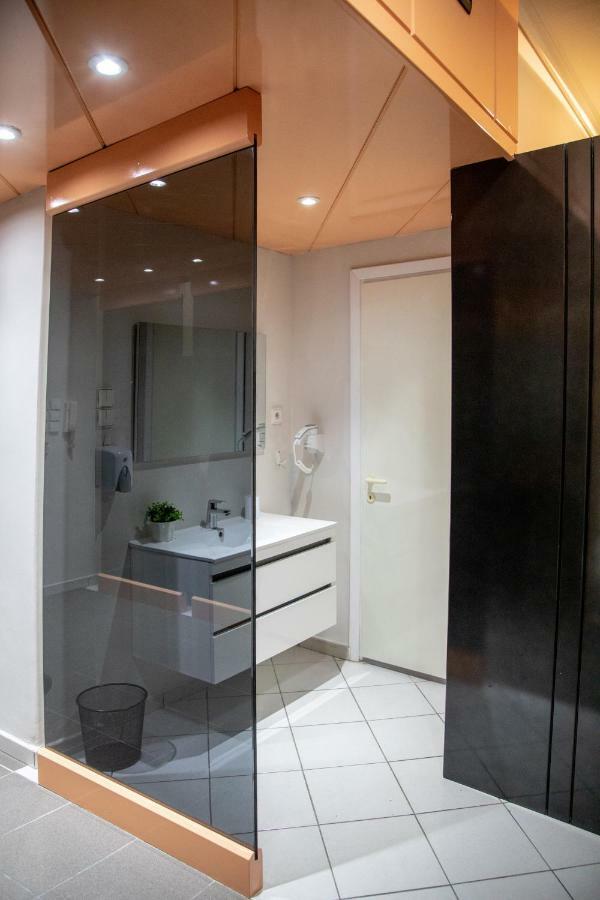 Christine'S Downtown Suites Kavala Esterno foto