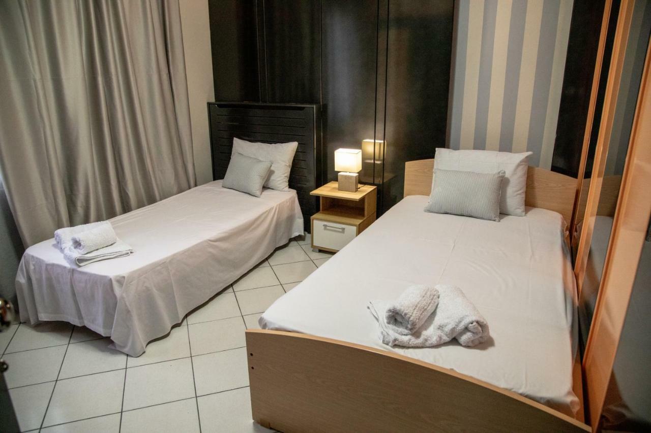 Christine'S Downtown Suites Kavala Esterno foto